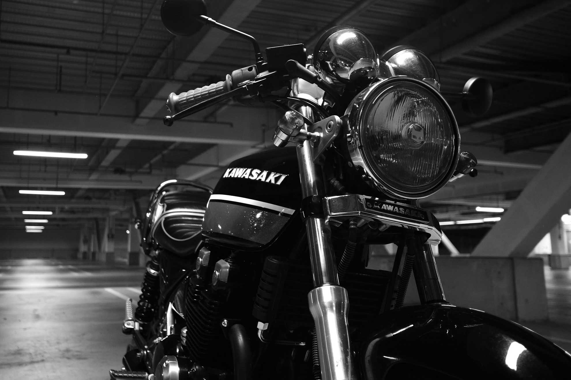 KAWASAKI / ZEPHYR400の写真③